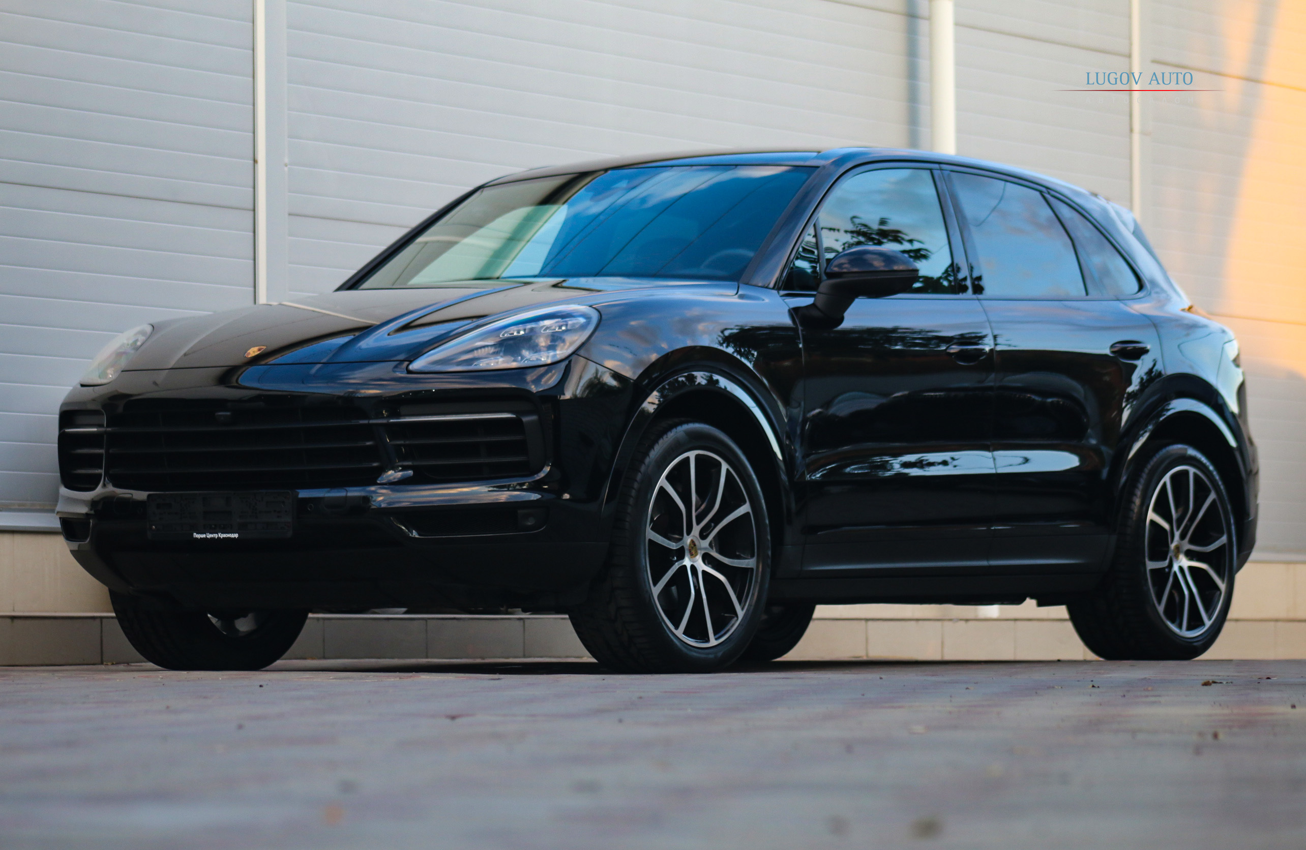 Lugov Auto (Лугов авто) - Porsche Cayenne