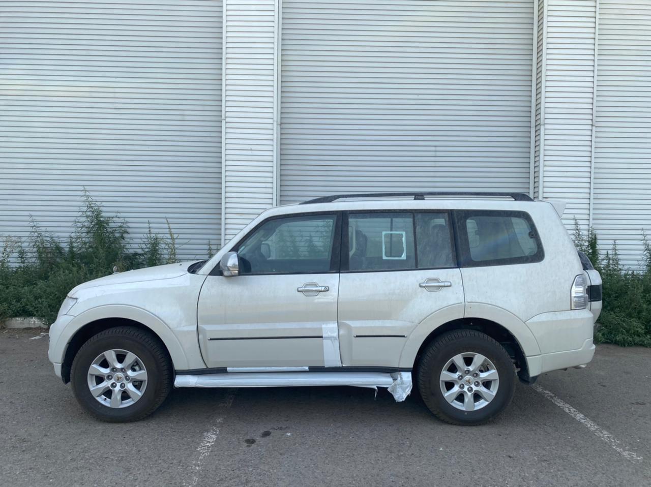 Lugov Auto (Лугов авто) - Mitsubishi Pajero