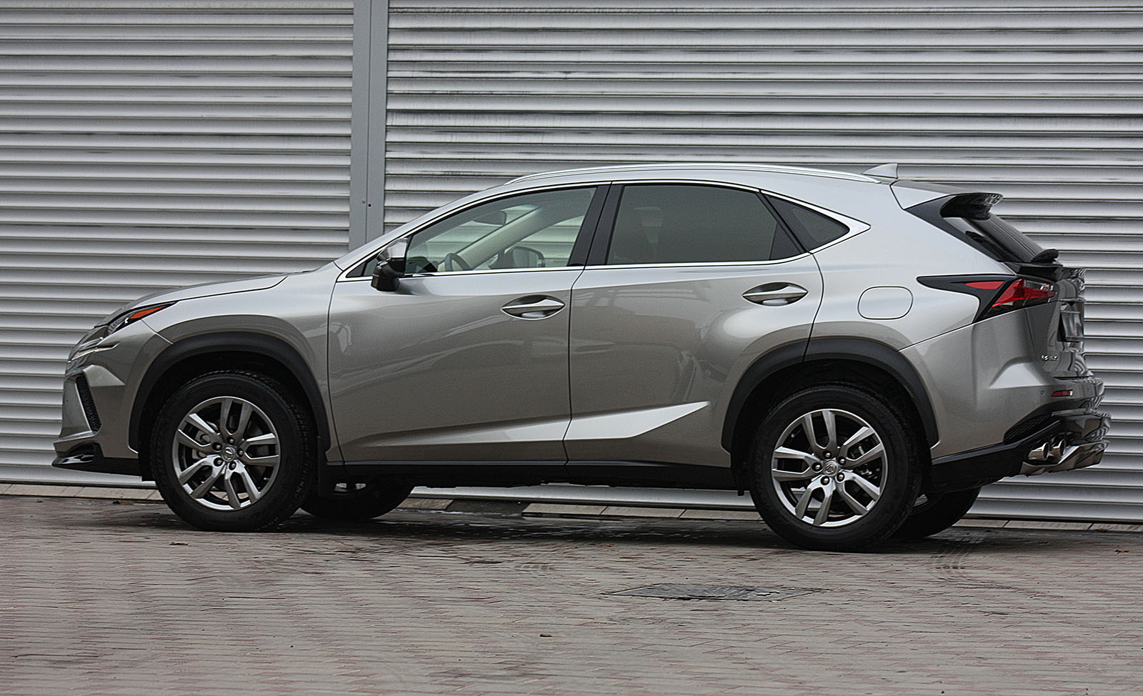 Lugov Auto (Лугов авто) - Lexus NX 200t