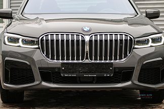 BMW 750d, 2019