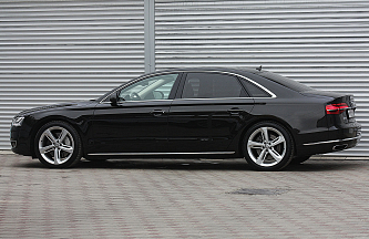 Audi A8  Long, 2015