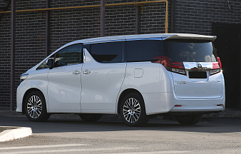 Toyota Alphard III, 2015