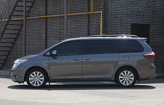 Toyota Sienna , 2017