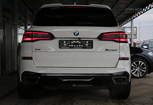 BMW X5 M50i, 2020