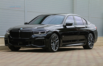 BMW 730i, 2021