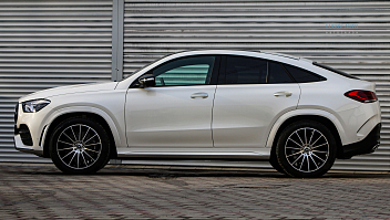 Mercedes-Benz GLE 400d, 2022