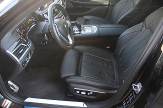 BMW 750d, 2016