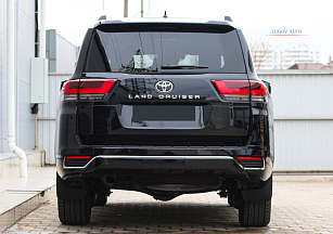 TOYOTA LAND CRUISER 300, 2022