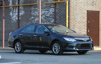 Toyota Camry, 2016