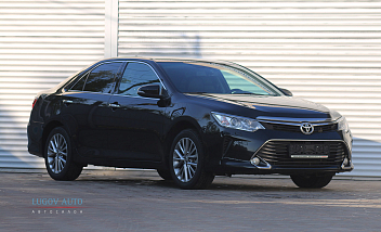 Toyota Camry, 2016