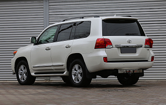 Toyota Land Cruiser 200, 2013