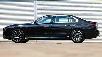 BMW  740d xDrive, 2023