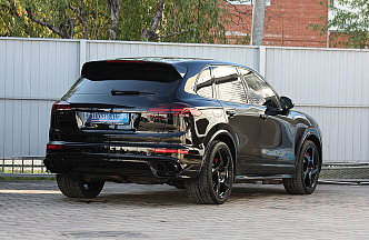 Porsche Cayenne Turbo, 2010