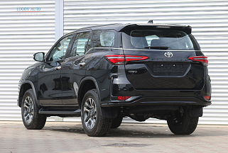 Toyota Fortuner, 2022