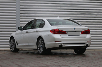 BMW  530i , 2017