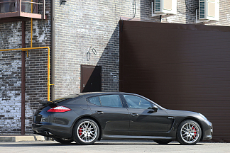 Porsche Panamera I Turbo, 2011