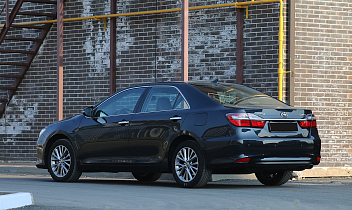 Toyota Camry, 2016