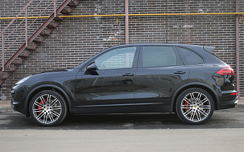 Porsche Cayenne Turbo, 2014