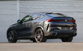 BMW X6 40i, 2020