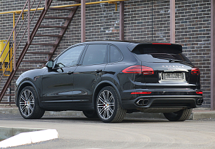 Porsche Cayenne Turbo, 2014