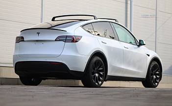 Tesla Model Y, 2021