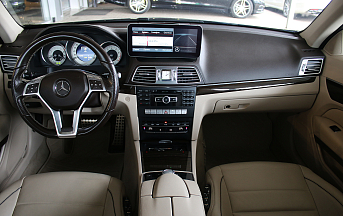 Mercedes-Benz E 200 , 2014