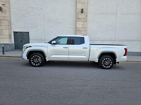 Toyota Tundra , 2022