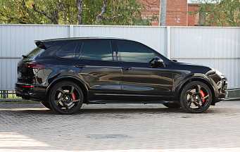 Porsche Cayenne Turbo, 2010