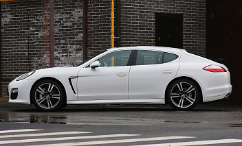 Porsche Panamera I 4S, 2011