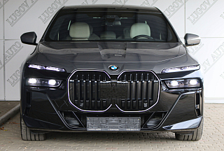 BMW 760i xDrive, 2023