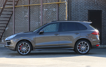 Porsche Cayenne Turbo, 2011