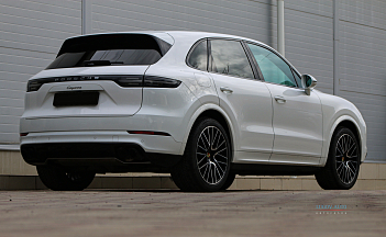 Porsche Cayenne , 2019