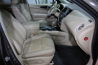 Nissan Pathfinder, 2015