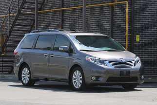 Toyota Sienna , 2017