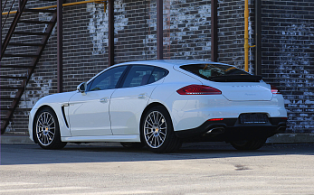 Porsche Panamera Diesel, 2014