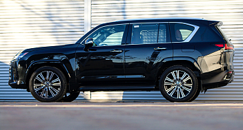 LEXUS LX 500d, 2022