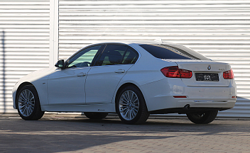 BMW  320d, 2013