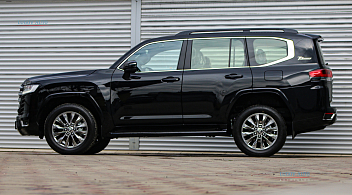 TOYOTA LAND CRUISER 300, 2022