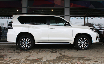 Toyota Land Cruiser 150, 2021