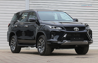 Toyota Fortuner, 2022